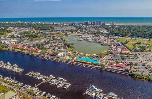 4883 Luster Leaf Cir Apt 104, Myrtle Beach, SC 29577
