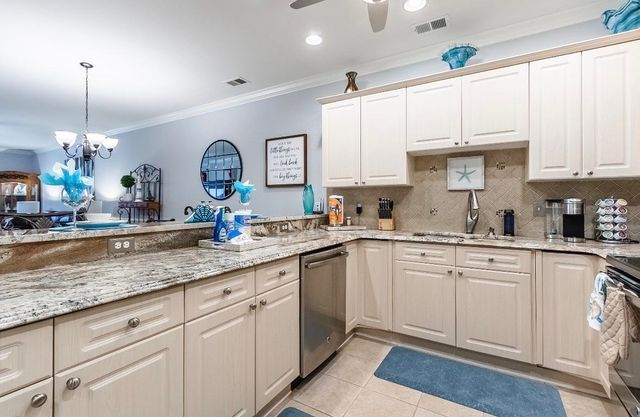 4883 Luster Leaf Cir Apt 104, Myrtle Beach, SC 29577