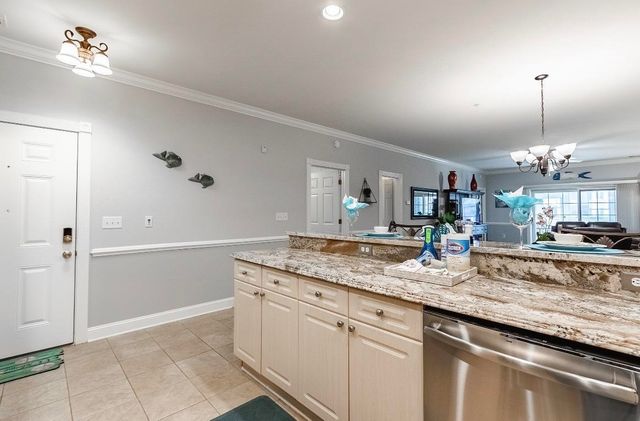 4883 Luster Leaf Cir Apt 104, Myrtle Beach, SC 29577