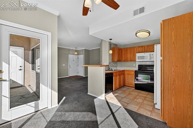 3895 Strawberry Field Grove A, Colorado Springs, CO 80906