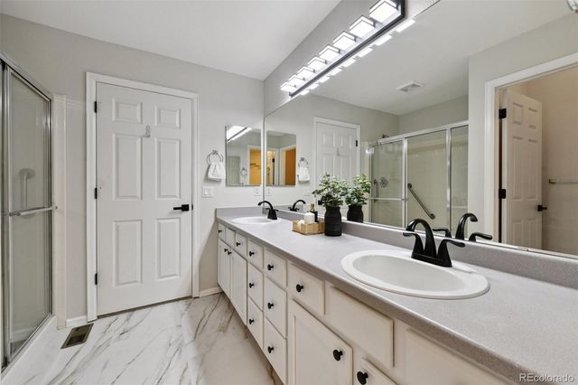 7962 S Buchanan Way, Aurora, CO 80016