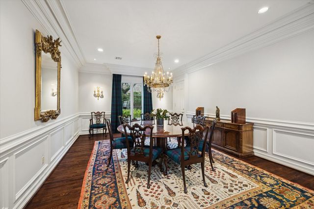 2249 Pelham Drive, Houston, TX 77019