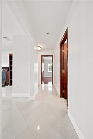 20009 NW 66th Place, Hialeah, FL 33015