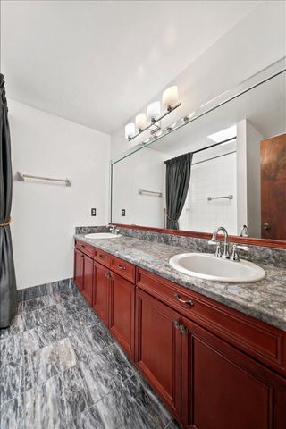 20009 NW 66th Place, Hialeah, FL 33015