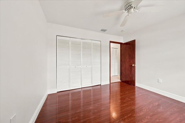 20009 NW 66th Place, Hialeah, FL 33015
