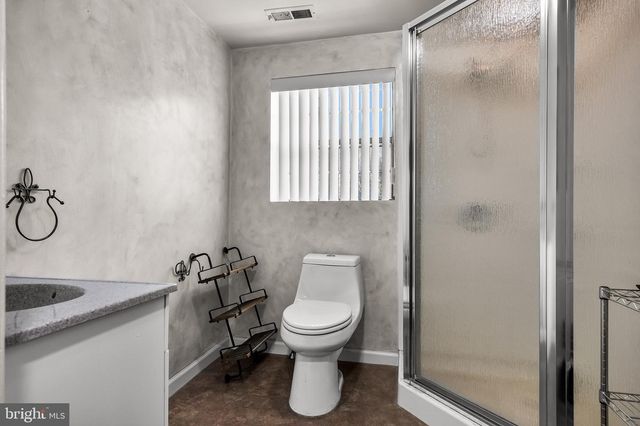 293 WATERFORD RD, Hammonton, NJ 08037