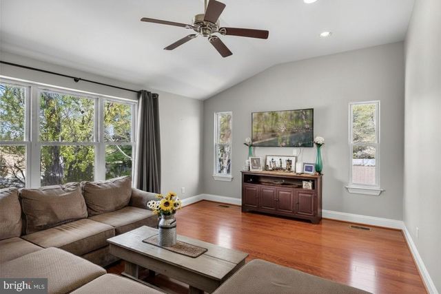 293 WATERFORD RD, Hammonton, NJ 08037