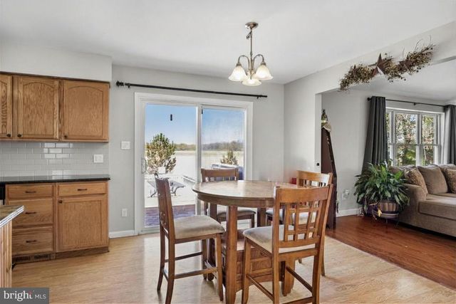 293 WATERFORD RD, Hammonton, NJ 08037