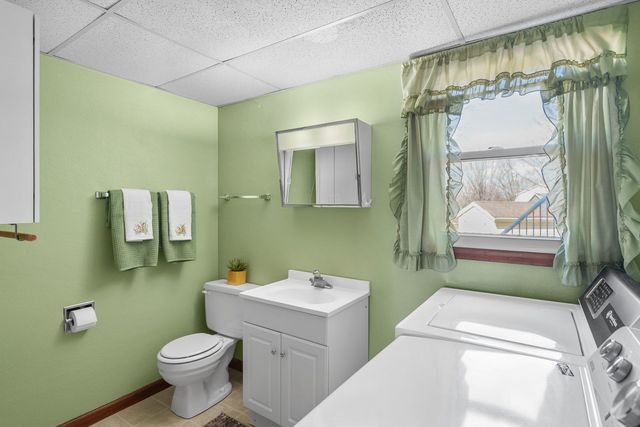 205 Blackhawk Drive, Park View, IA 52748