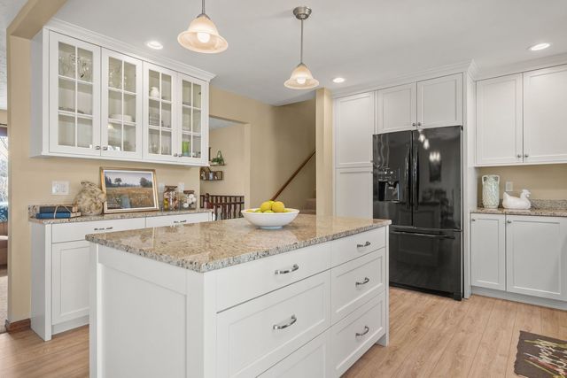 205 Blackhawk Drive, Park View, IA 52748