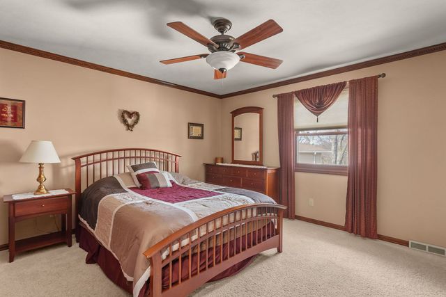 205 Blackhawk Drive, Park View, IA 52748