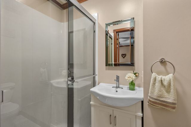 205 Blackhawk Drive, Park View, IA 52748