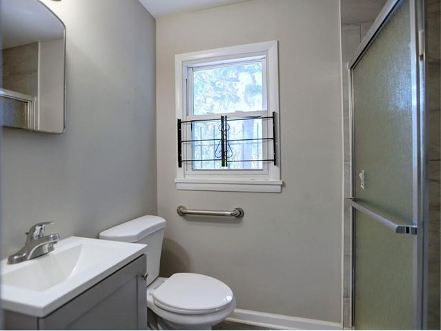 851 Amber Place NW, Atlanta, GA 30331