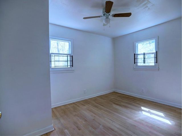 851 Amber Place NW, Atlanta, GA 30331