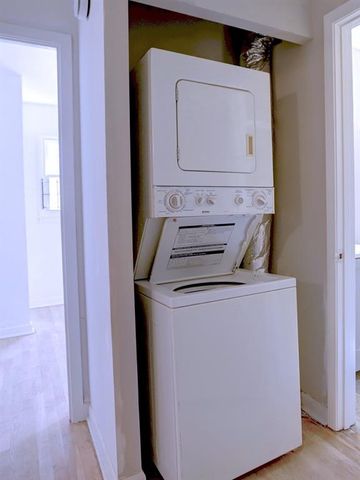 851 Amber Place NW, Atlanta, GA 30331