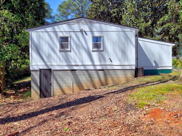 851 Amber Place NW, Atlanta, GA 30331