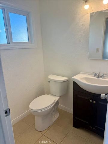 1016 W Avenue J14, Lancaster, CA 93534