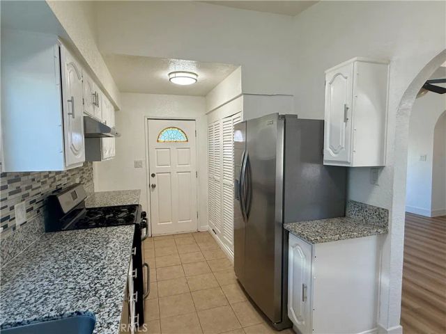 1016 W Avenue J14, Lancaster, CA 93534