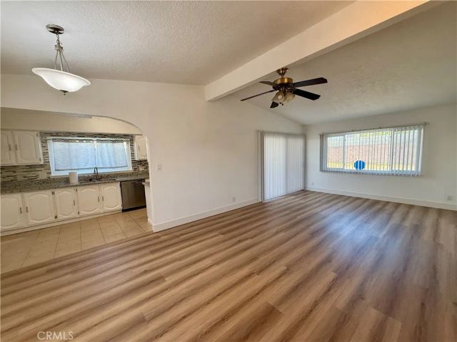 1016 W Avenue J14, Lancaster, CA 93534