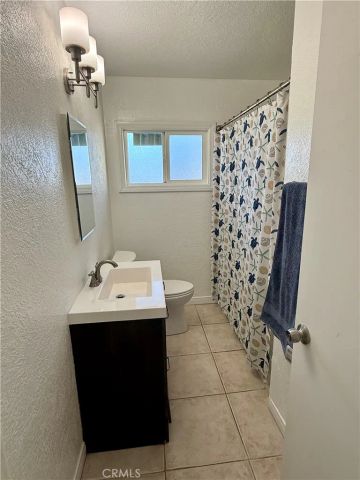 1016 W Avenue J14, Lancaster, CA 93534