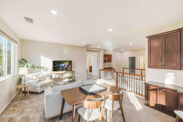 5353 Willow Oak Street, Simi Valley, CA 93063