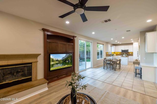 5353 Willow Oak Street, Simi Valley, CA 93063