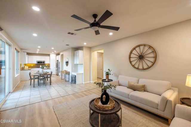 5353 Willow Oak Street, Simi Valley, CA 93063