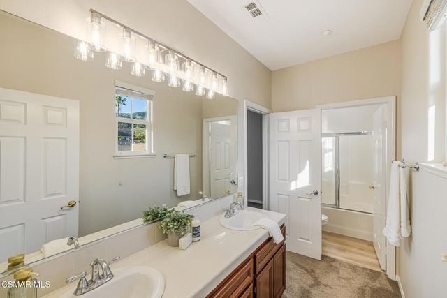 5353 Willow Oak Street, Simi Valley, CA 93063