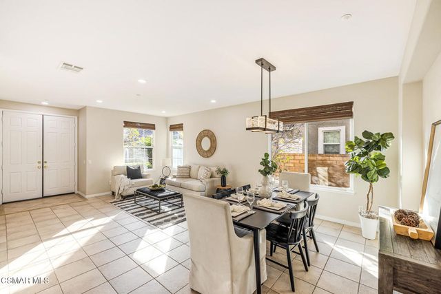 5353 Willow Oak Street, Simi Valley, CA 93063