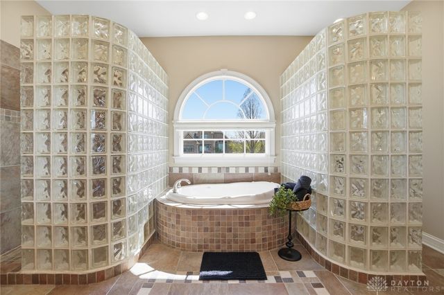 2639 Britannia Court, Beavercreek Twp, OH 45385