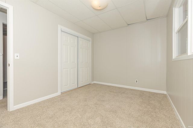 6888 Oak Grove Road, Newburgh, IN 47630