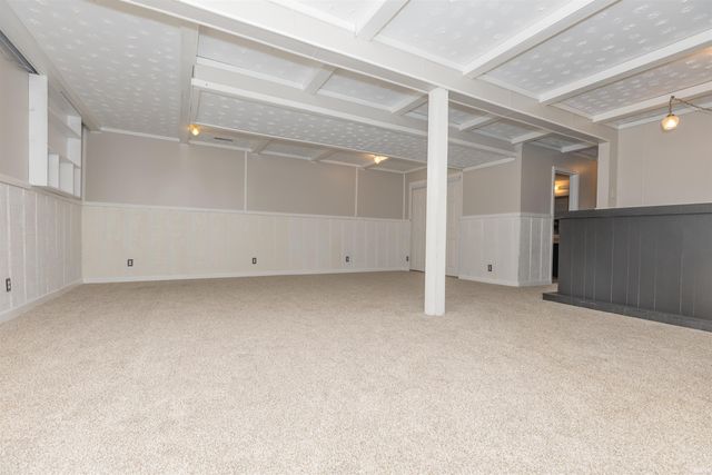 6888 Oak Grove Road, Newburgh, IN 47630