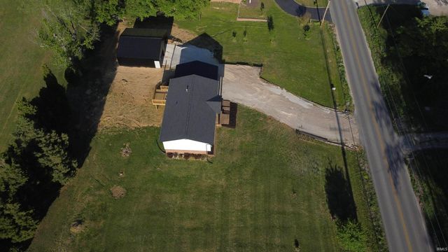 6888 Oak Grove Road, Newburgh, IN 47630