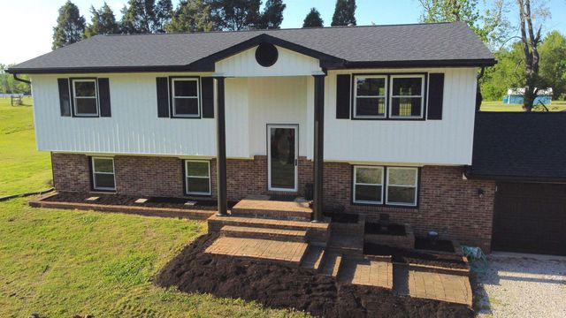 6888 Oak Grove Road, Newburgh, IN 47630