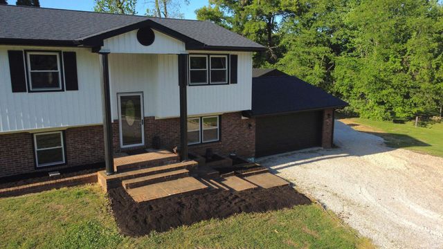 6888 Oak Grove Road, Newburgh, IN 47630