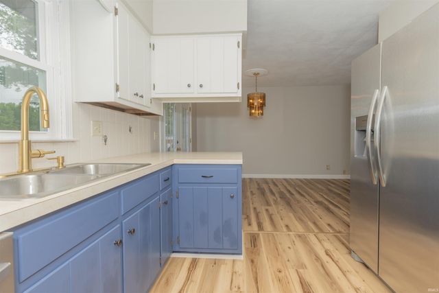 6888 Oak Grove Road, Newburgh, IN 47630