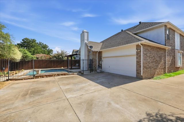 8029 Kristina Lane, North Richland Hills, TX 76182