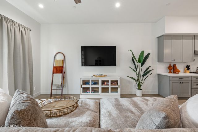 5151 N 13TH Place 7, Phoenix, AZ 85014