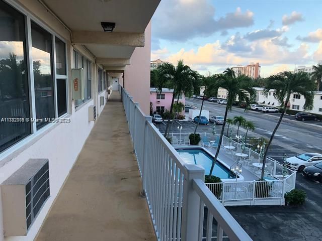 625 ANTIOCH Avenue 302, Fort Lauderdale, FL 33304