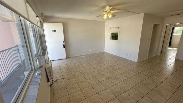 625 ANTIOCH Avenue 302, Fort Lauderdale, FL 33304