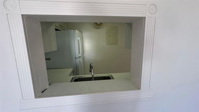625 ANTIOCH Avenue 302, Fort Lauderdale, FL 33304
