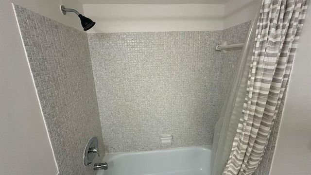 625 ANTIOCH Avenue 302, Fort Lauderdale, FL 33304