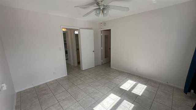 625 ANTIOCH Avenue 302, Fort Lauderdale, FL 33304