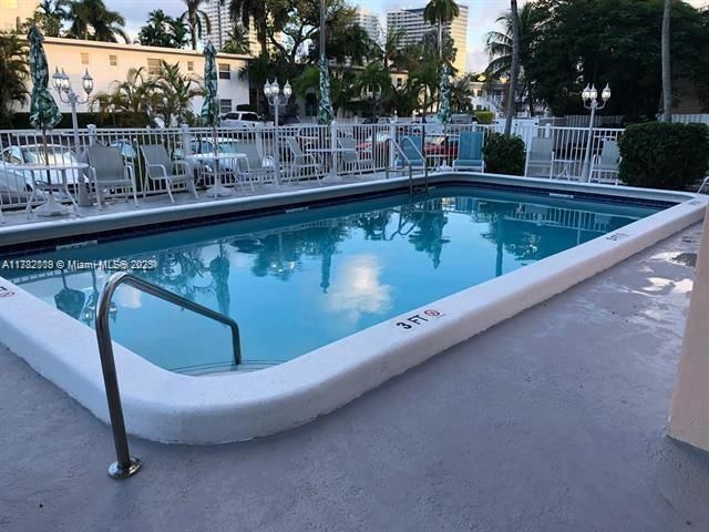 625 ANTIOCH Avenue 302, Fort Lauderdale, FL 33304