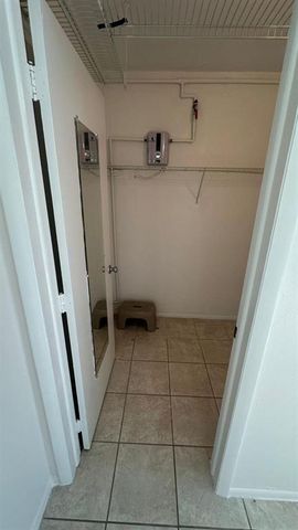 625 ANTIOCH Avenue 302, Fort Lauderdale, FL 33304