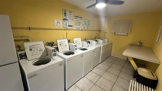 625 ANTIOCH Avenue 302, Fort Lauderdale, FL 33304