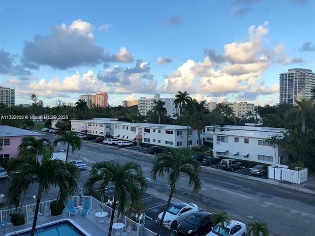 625 ANTIOCH Avenue 302, Fort Lauderdale, FL 33304