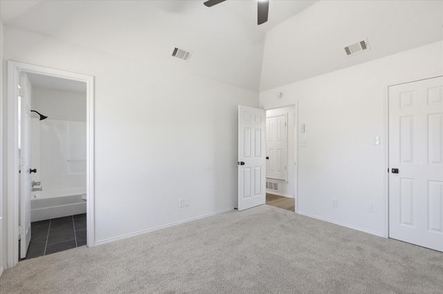 220 Brook Circle, Krum, TX 76249