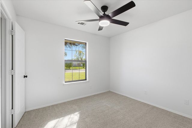 220 Brook Circle, Krum, TX 76249