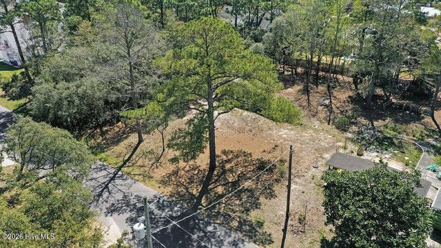 809 Monroe Avenue, Carolina Beach, NC 28428